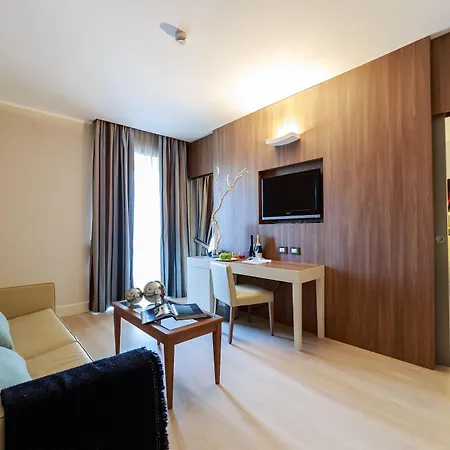 Hotel Mirasole International 4*