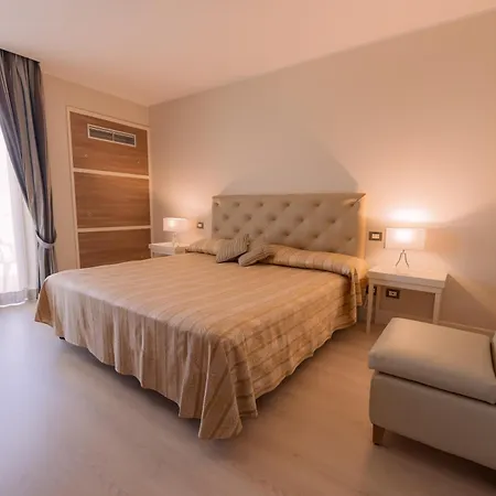 Mirasole International فندق جنوى