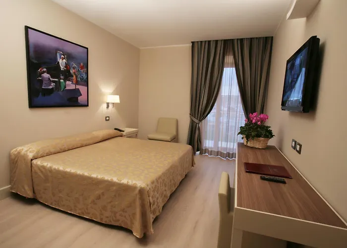 Mirasole International 4*