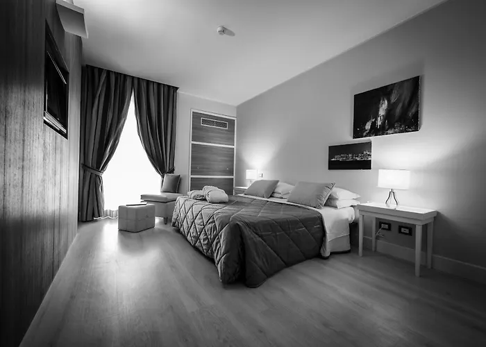 Mirasole International